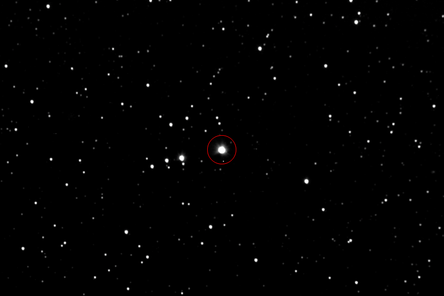 Powierzchnia Ceresa wykonana w 2004 roku przez teleskop kosmiczny Hubble'a